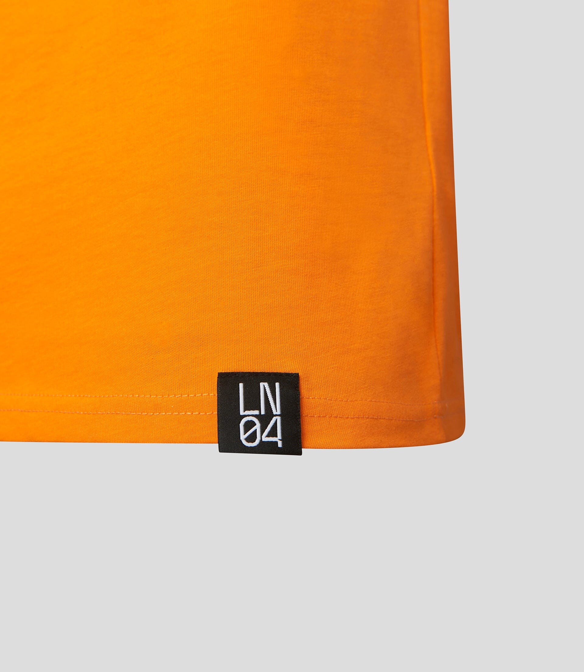 McLaren F1 Lando Norris Men's Core Essential T-Shirt- Phantom/Orange/Blue